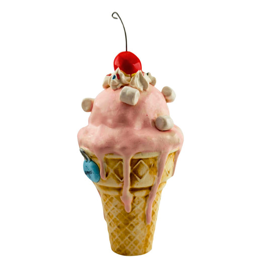 MARSHMALLOW ICE CREAM CONE
